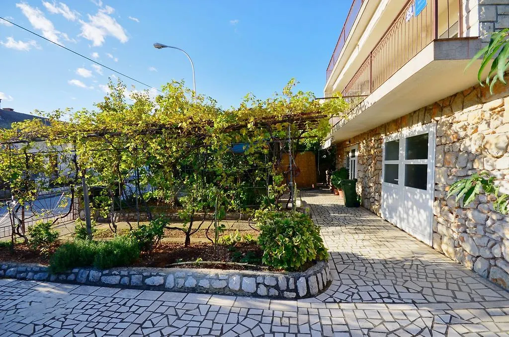 Apartments Daria Selce Croatia