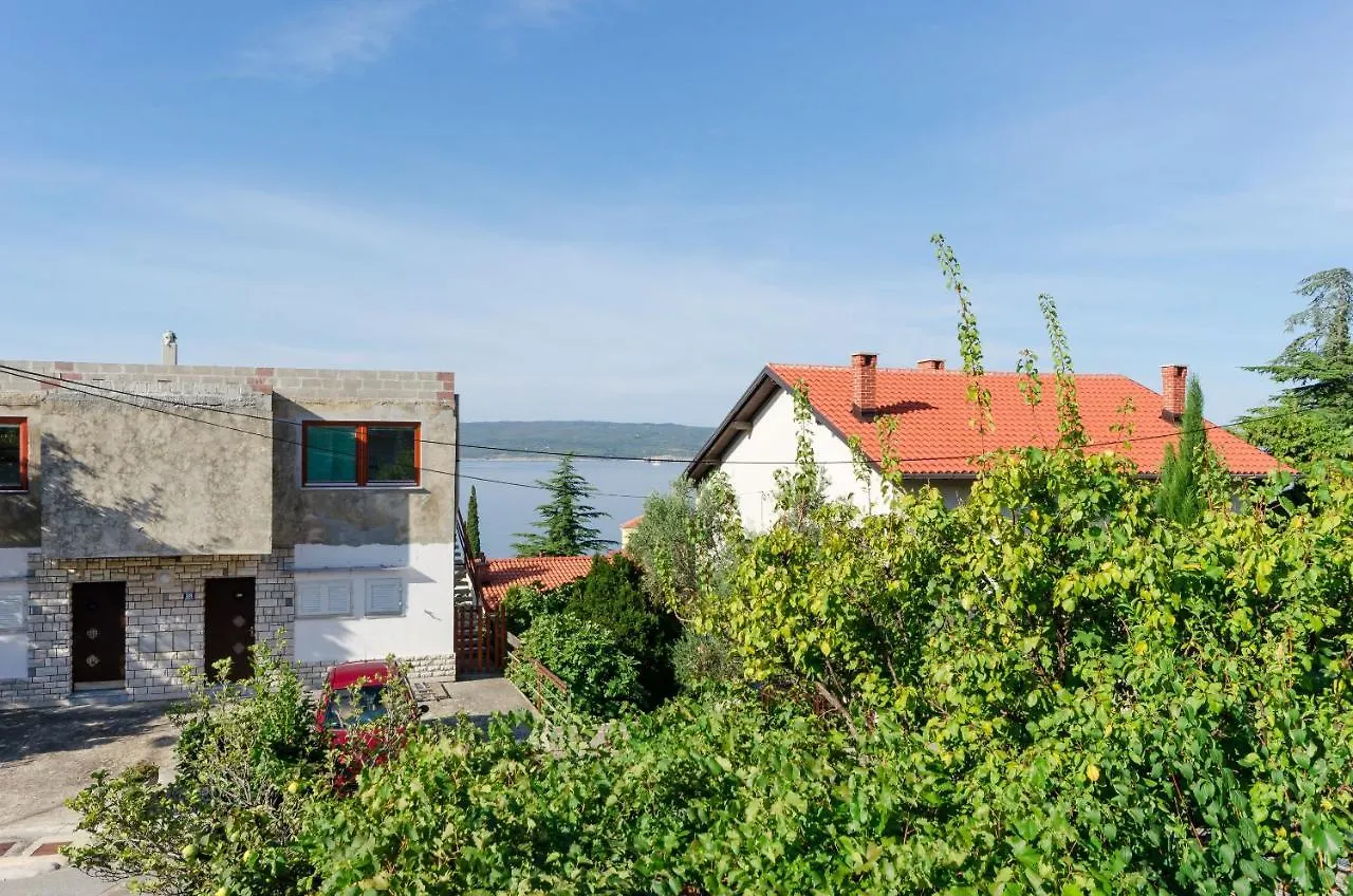 Apartments Daria Selce